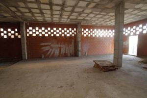 LOCAL COMERCIAL EN MONTIJO photo 0