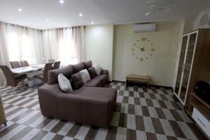 Vivienda de dos plantas, totalmente reformada y equipada para entrar a vivir photo 0