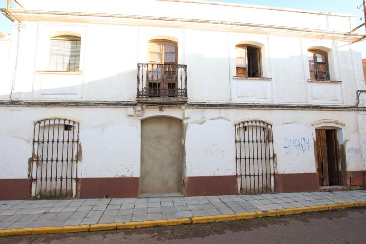 Casa para reformar en Montijo photo 0