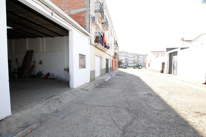 Nave industrial de 180 m aprox., totalmente diáfana . photo 0