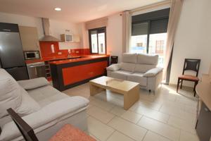¡Descubre tu nuevo hogar en el corazón de Puebla de la Calzada! photo 0