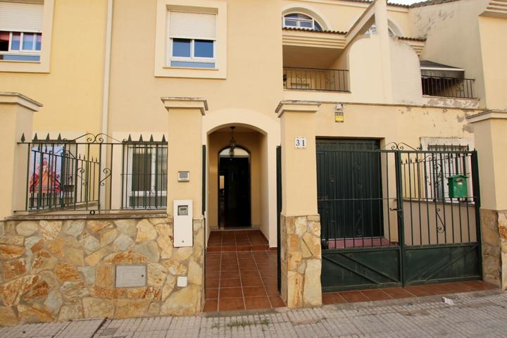 DUPLEX EN ZONA COLÓN - MONTIJO photo 0