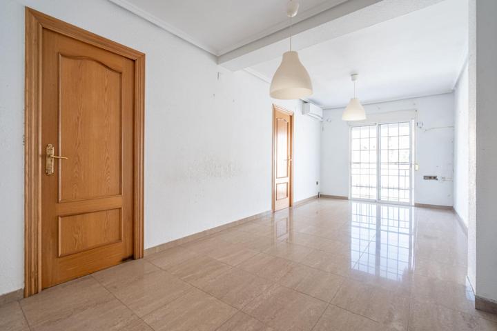 Vivienda familiar con alma en el corazón de Natzaret – ¡Terrazas, luz y espacio para vivir a lo grande photo 0