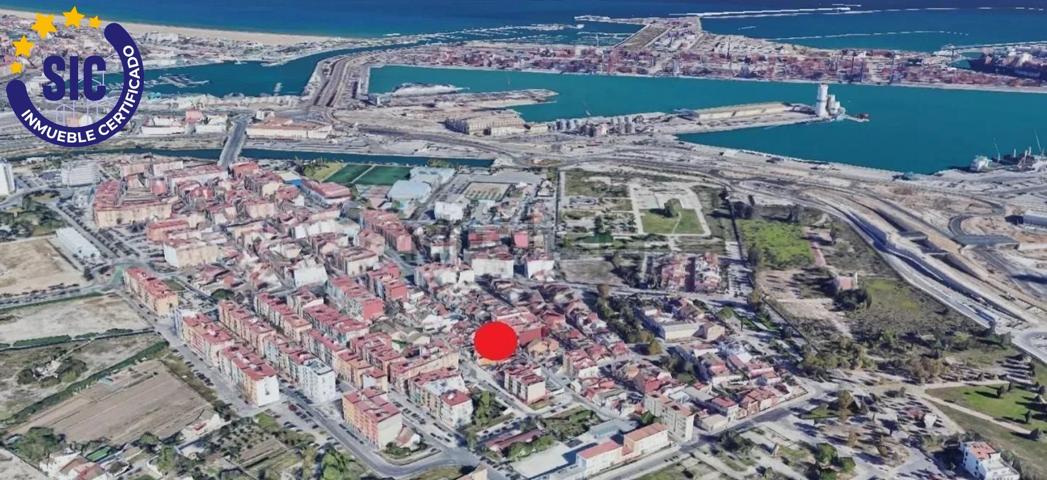 ¡Gran oportunidad en Valencia capital! Parcela urbana en Nazaret photo 0