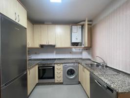 REF 4220 PISO 2 DORM. CON TERRAZA Y GARAJE CERCANO PASEO ALFONSO ( VIGO ) photo 0