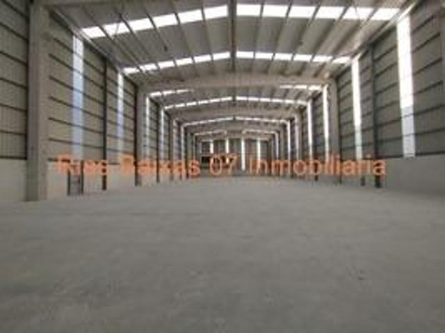 REF 7009 NUEVA NAVE INDUSTRIAL 2.000 m2 CON 2 MUELLES Y 1 PORTALÓN. photo 0