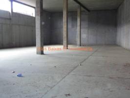 REF 2173 NAVE 400 M2 EN PLANTA BAJA CANDEAN VIGO photo 0