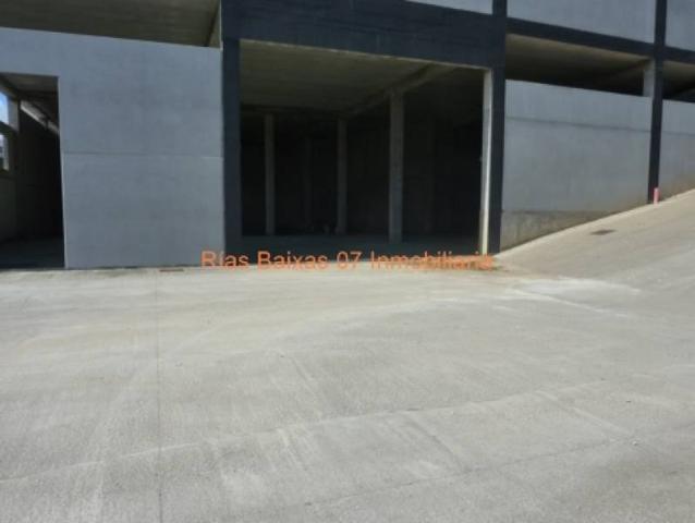 REF 2174 NAVE 400 M2 EN PLANTA BAJA CANDEAN VIGO photo 0