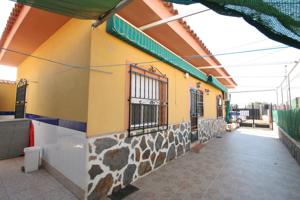 Espectacular chalet de 3 dormitorios y 2 baños en Los Urrutias photo 0