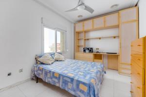 Apartamento de 3 dormitorios y 2 baños en Torrevieja photo 0