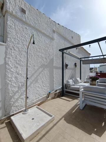 Encantador chalet independiente en Urbanización San Luis, Torrevieja photo 0