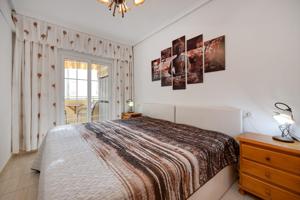 Estupendo apartamento céntrico de 2 dormitorios en Torrevieja photo 0