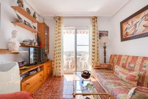 Apartamento de 2 dormitorios en residencial con piscina, en Torrevieja photo 0