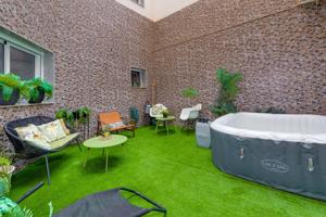 EXCLUSIVA VIVIENDA DE 250M2 EN DOS PLANTAS, CENTRICA Y A 200M DE LA PLAYA DEL CURA photo 0