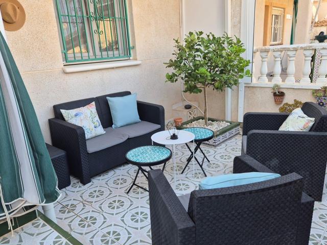 A la venta dúplex con Licencia de Alquiler Turístico vigente en Los Altos Manzana III, Torrevieja, Alicante photo 0