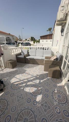 BUNGALOW DE 2 PLANTAS Y 2 DORMITORIOS EN ZONA SAN LUIS (TORREVIEJA) photo 0