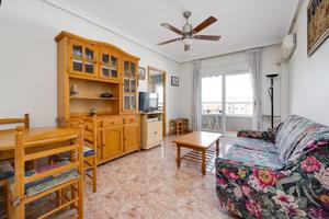 Apartamento de dos dormitorios con garaje en zona habaneras, Torrevieja photo 0