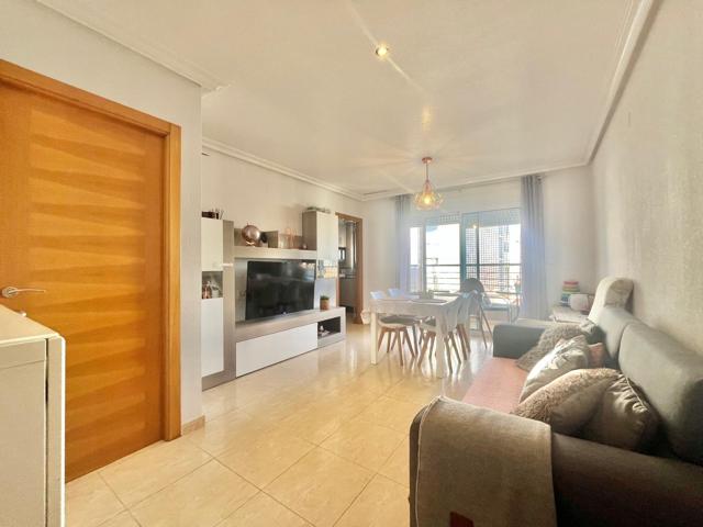 OPORTUNIDAD EN TORREVIEJA – APARTAMENTO CERCA DEL MAR Y TODOS LOS SERVICIOS photo 0