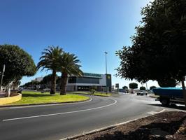 Local en venta en El Doctoral – 100 m² en venta o alquiler - APTO PARA LA RIC photo 0