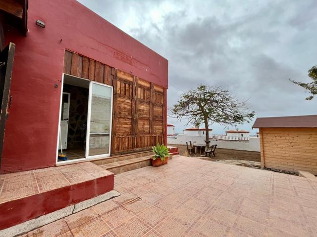 CASA TERRERA RODEADA POR PARCELA DE 524 METROS photo 0