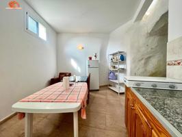 ¡Casa-cueva en venta en la zona de Cazadores! photo 0