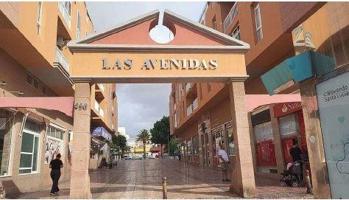 LOCAL EN AVENIDA DE CANARIAS EN VENTA photo 0