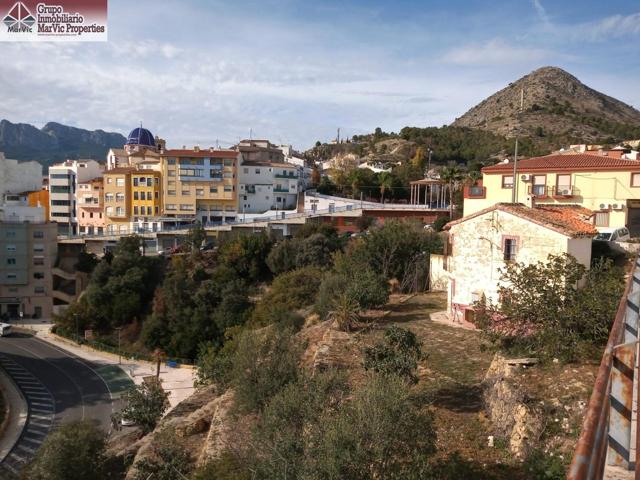 TERRENO URBANO CON CASA PARA REFORMAR EN CALLOSA D'EN SARRIÀ photo 0