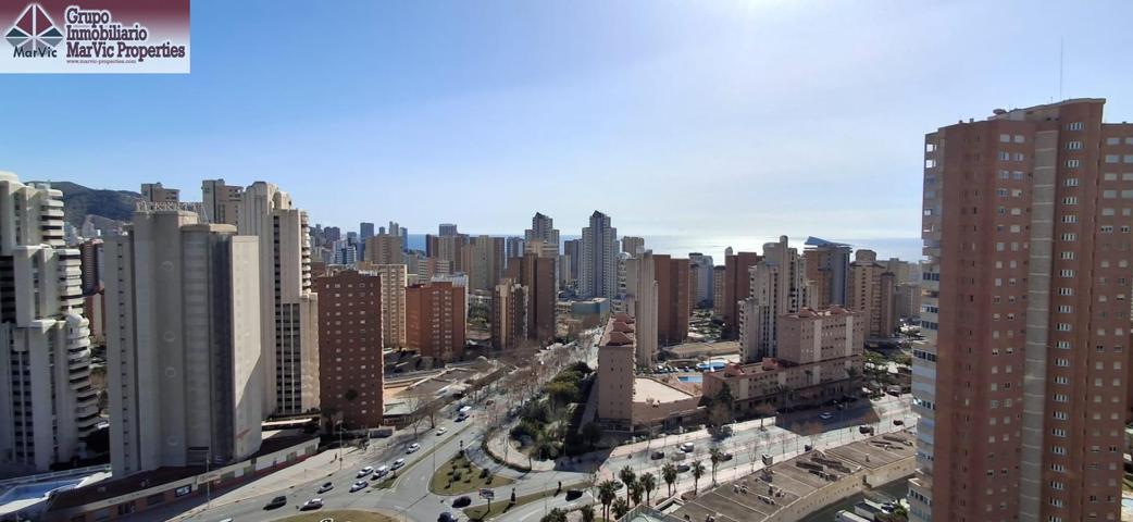 PISO DE DOS DORMITORIOS EN UN EDIFICIO EMBLEMATICO DE BENIDORM photo 0