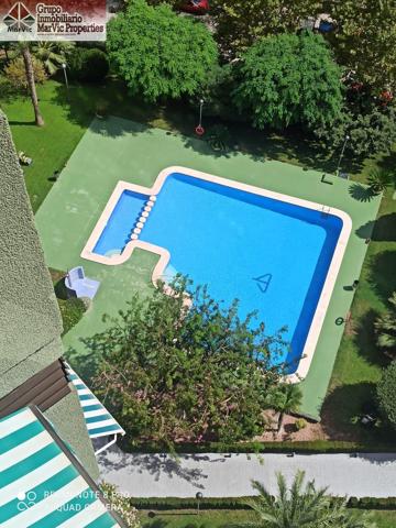 🏖️ Vive el Encanto de Benidorm: Piso Luminoso con Piscina en Pueblo Levante 🌞 photo 0
