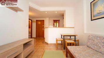 ¡Oportunidad en Rincón de Loix Llano! Piso con terraza acristalada y piscina, a pocos minutos de la photo 0