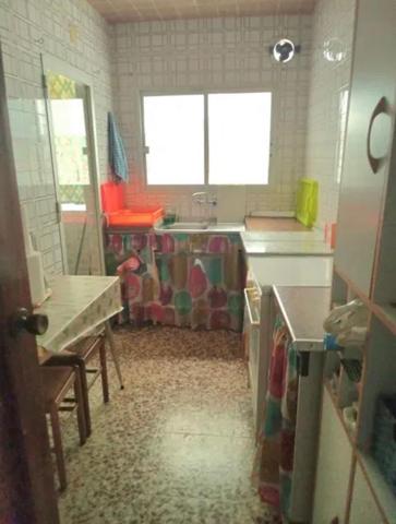 Piso en el Corazón de Benidorm - Oportunidad para Reformar photo 0