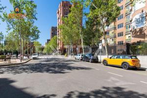 ESPECTACULAR LOCAL COMERCIAL con RENTABILIDAD del 6% en Prosperidad photo 0