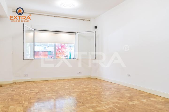 PISO EN ALQUILER DE 93M2, EN PERFECTO ESTADO CON 3 DORMITORIOS, DOS BAÑOS EXTERIOR EN CALLE ORENSE. photo 0