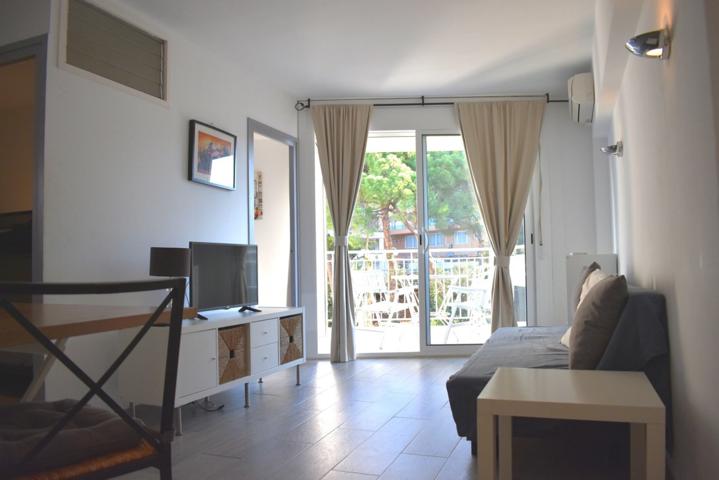 APARTAMENTO EN SALOU CON LICENCIA TURISTICA. photo 0