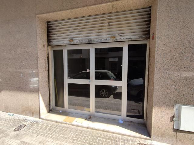 LOCAL COMERCIAL EN CAMBRILS PUERTO photo 0