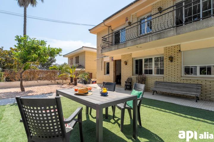 CHALET INDIVIDUAL EN SALOU 4 HABITACIONES photo 0