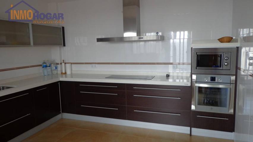 VENTA DE DUPLEX EN ROQUETAS DE MAR. ZONA INSTITUTOS..4 DOR.2 BAÑOS ,TERRAZA Y PATIO ,COCINA INDEPEN photo 0
