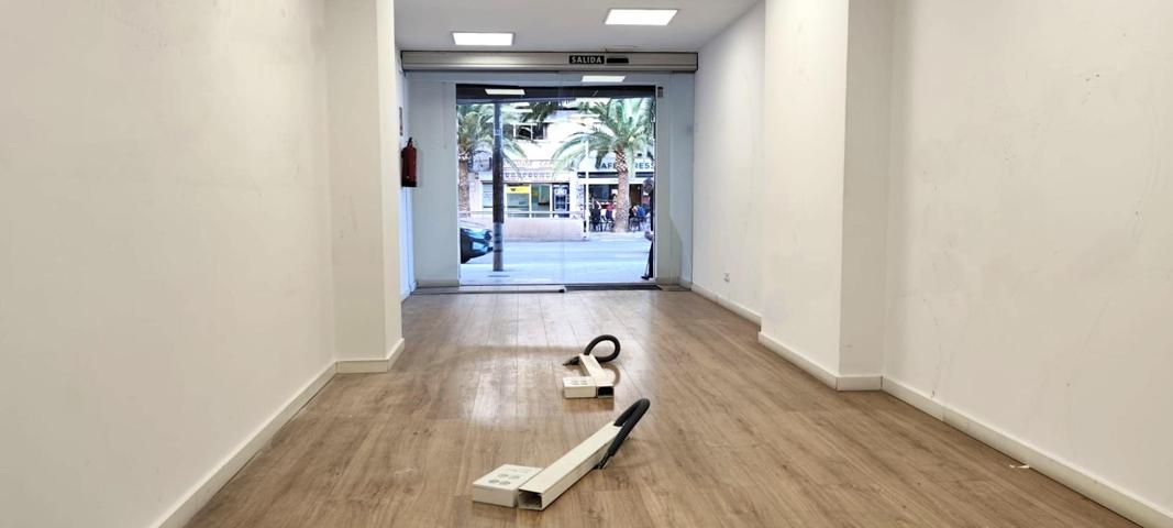 LOCAL EN ALQUILER EN AVDA DE LA ESTACION photo 0