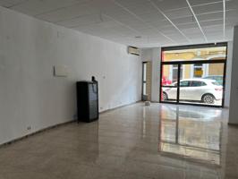 Local comercial habilitado con 2 aseos photo 0
