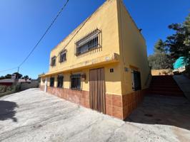 Chalet con Potencial en Urb. Camp Lliria photo 0