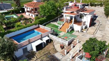 Interesante chalet con apartamento independiente y vistas espectaculares – a 10 min de Llíria photo 0