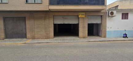 Local Comercial en Venta en Llíria – Zona Colegio Santa photo 0