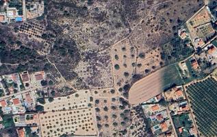 Se vende parcela rústica de 4.656 m2 en Camp de Llíria photo 0