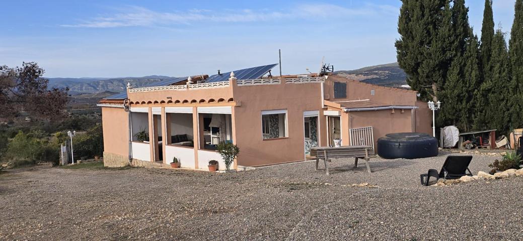 Chalet autosuficiente en plena naturaleza – Casinos (Valencia) photo 0