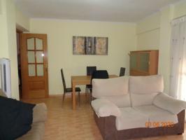 Piso de alquiler photo 0