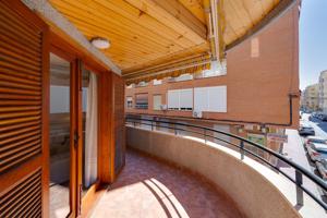 Apartamento de tres dormitorios a 100 metros de la playa del acequión photo 0