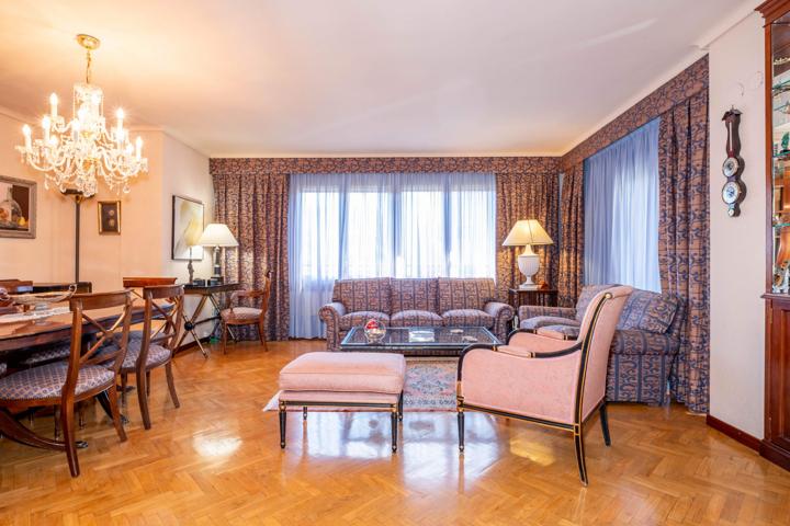 Vivienda exclusiva en el centro. photo 0