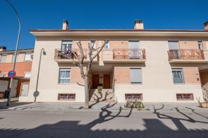 ¡Descubre tu nuevo hogar en Pastriz, a solo 14 km de Zaragoza! photo 0