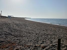 BONITO PISO A ESTRENAR EN PLAYA POZUELO photo 0