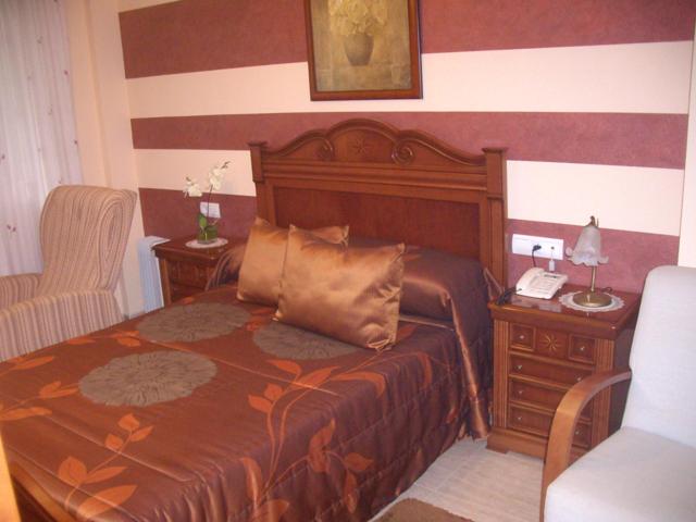 GRAN PISO CON ASCENSOR EN VENTA EN ADRA photo 0